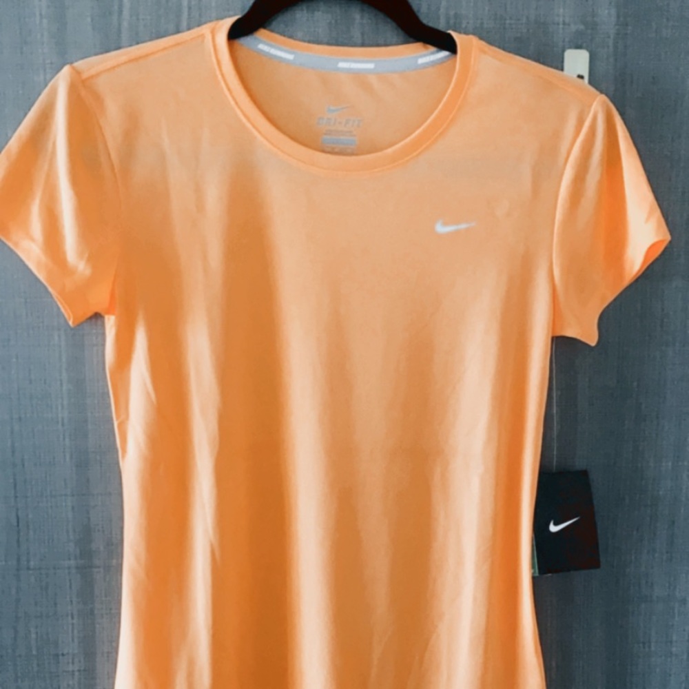Nike Running Womens Challenger Dri-Fit Tee T-Shirt